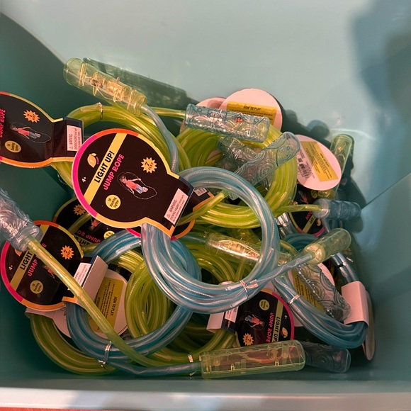 GREEN-Step Up Your Kid's Fun and Fitness with our Green Light Up Jump Rope! - Picture 3 of 3